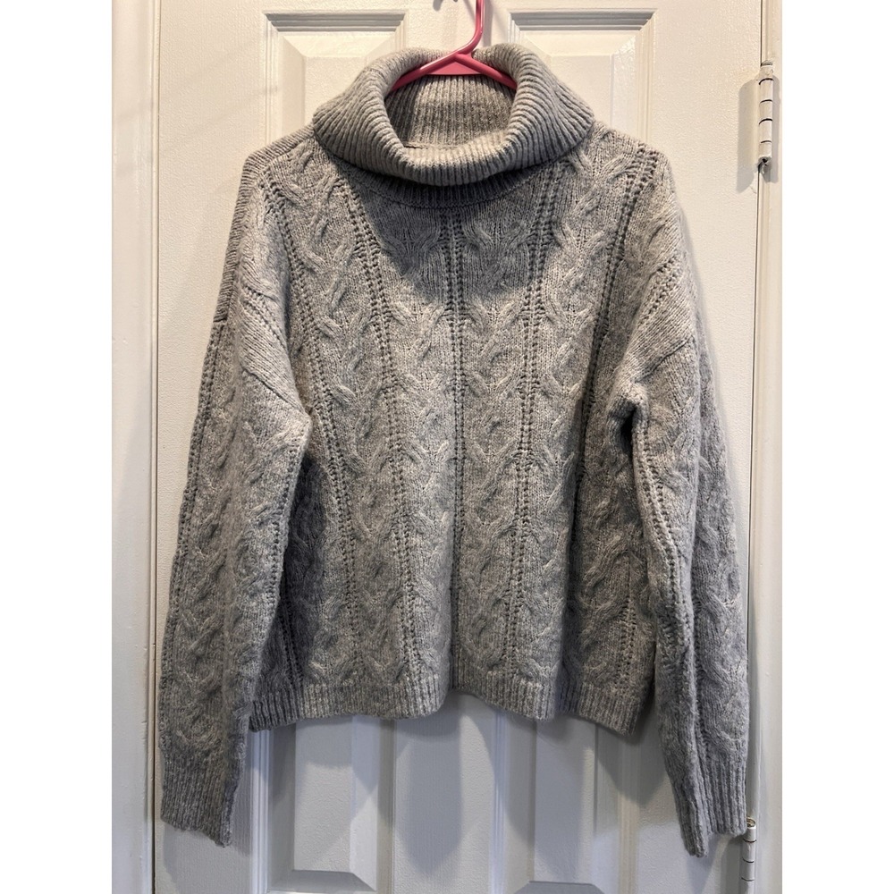 Love Ellie Womens M Gray Cable Knit Turtleneck Sweater Oversized Cozy Winter